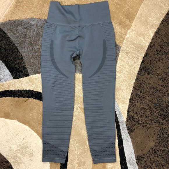 Women’s Gray High Waisted Seamless Leggings, Large - Picture 3 of 8